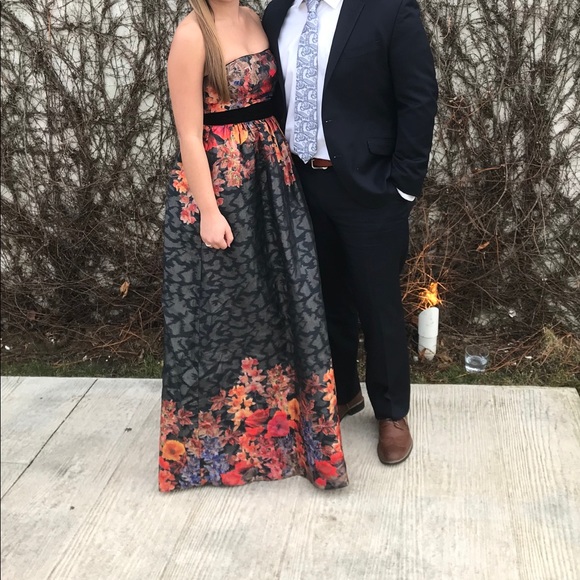 Adrianna Pappell Floral Gown - Picture 2 of 3